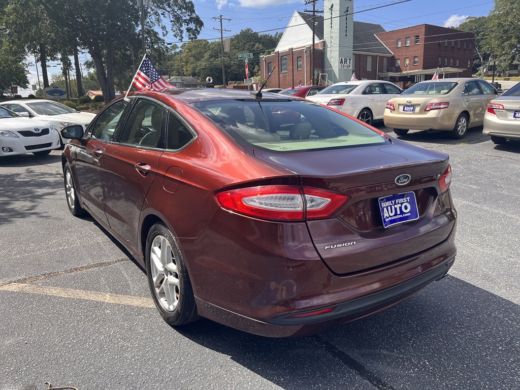 2016 Ford Fusion Image 11