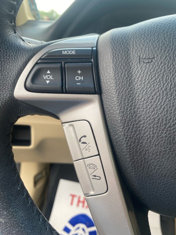 2012 Honda Accord Image 13