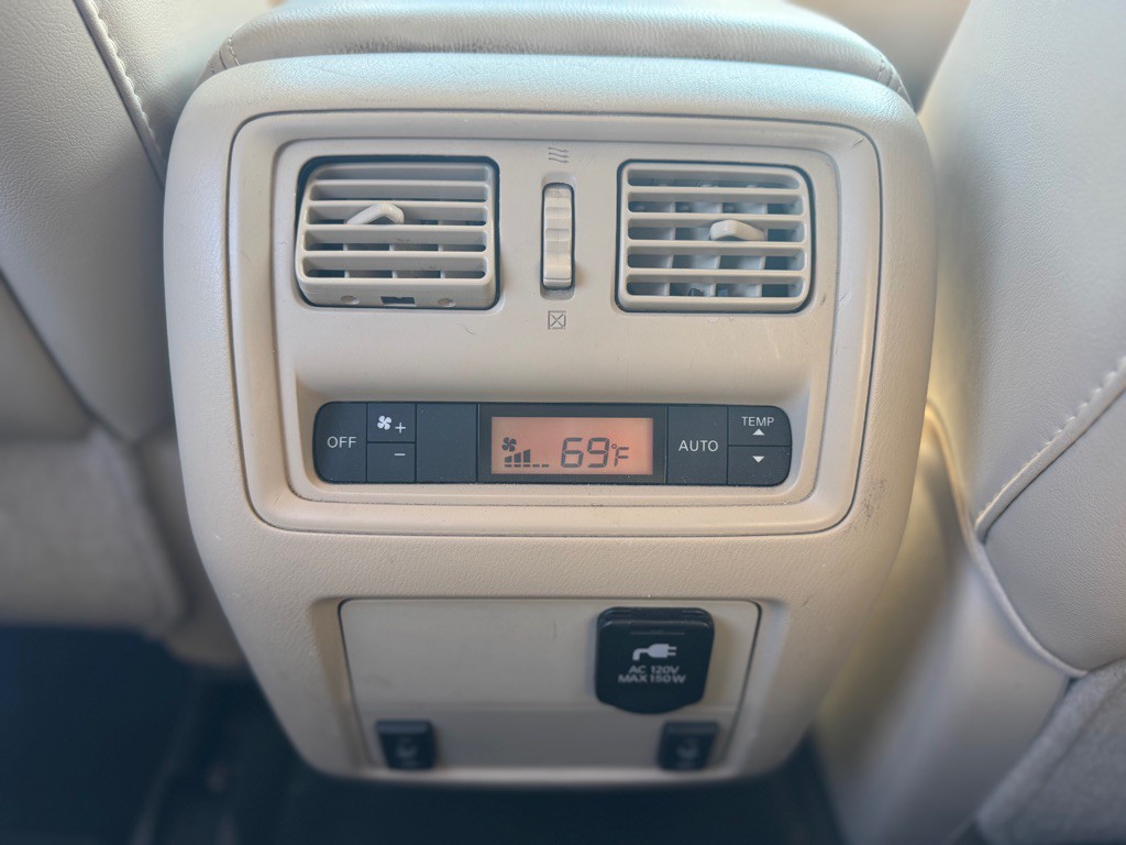 2016 Nissan Pathfinder Image 7