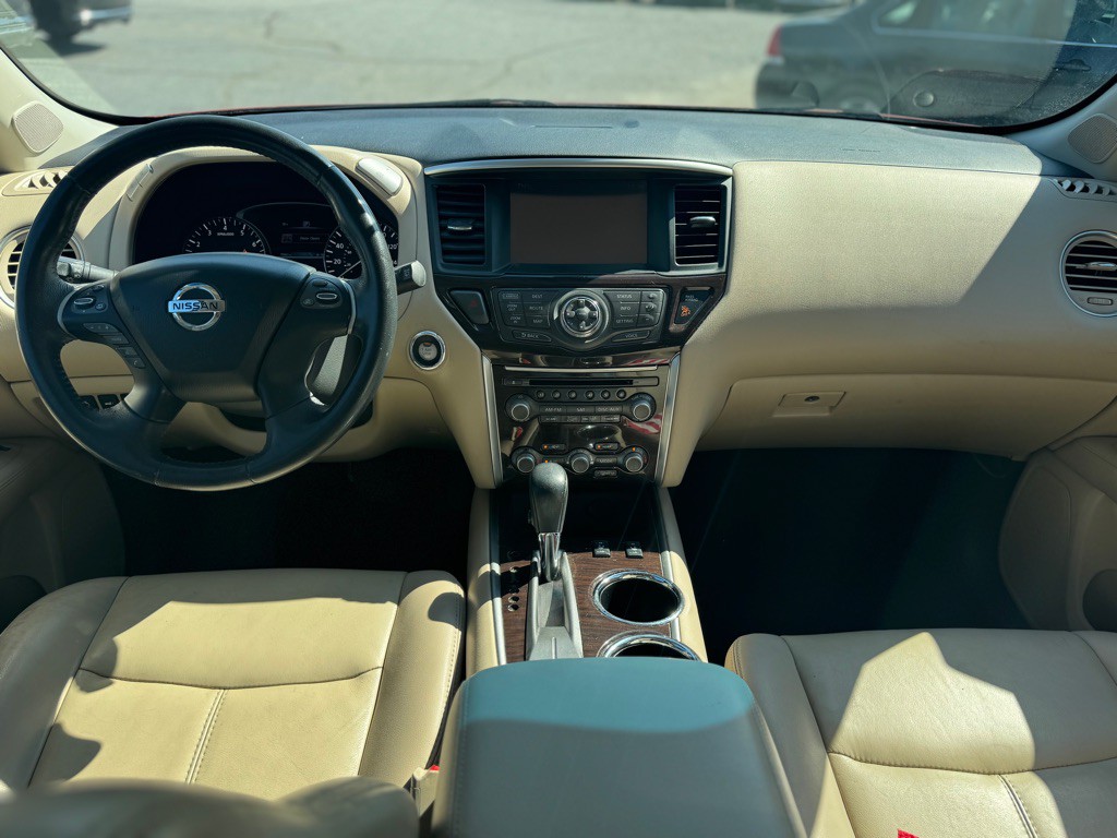 2016 Nissan Pathfinder Image 8