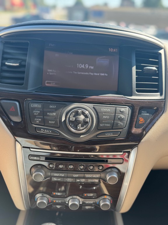 2016 Nissan Pathfinder Image 13
