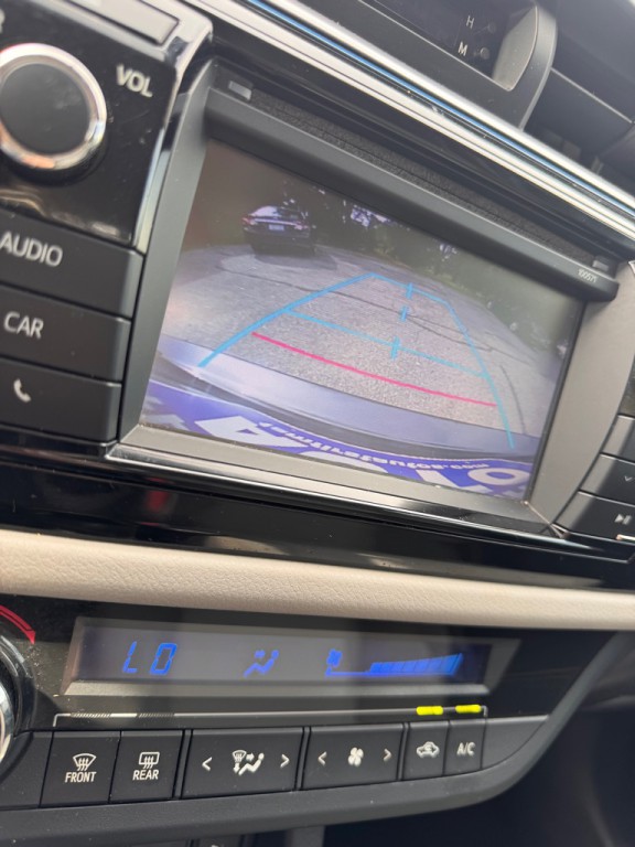 2016 Toyota Corolla Image 8