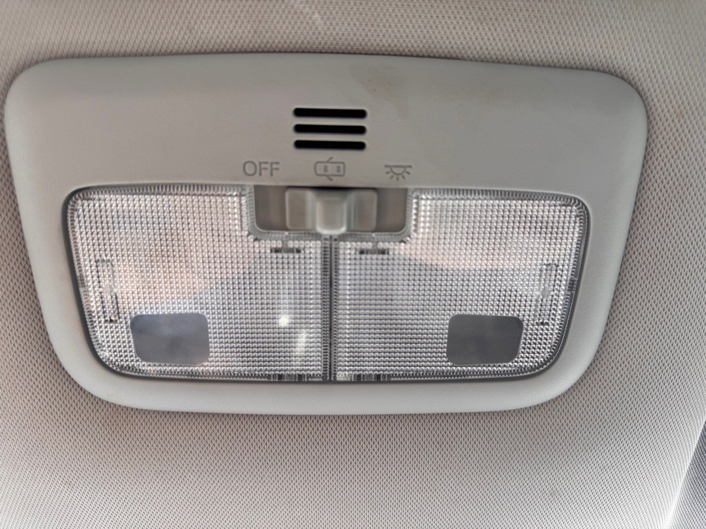 2016 Toyota Corolla Image 10