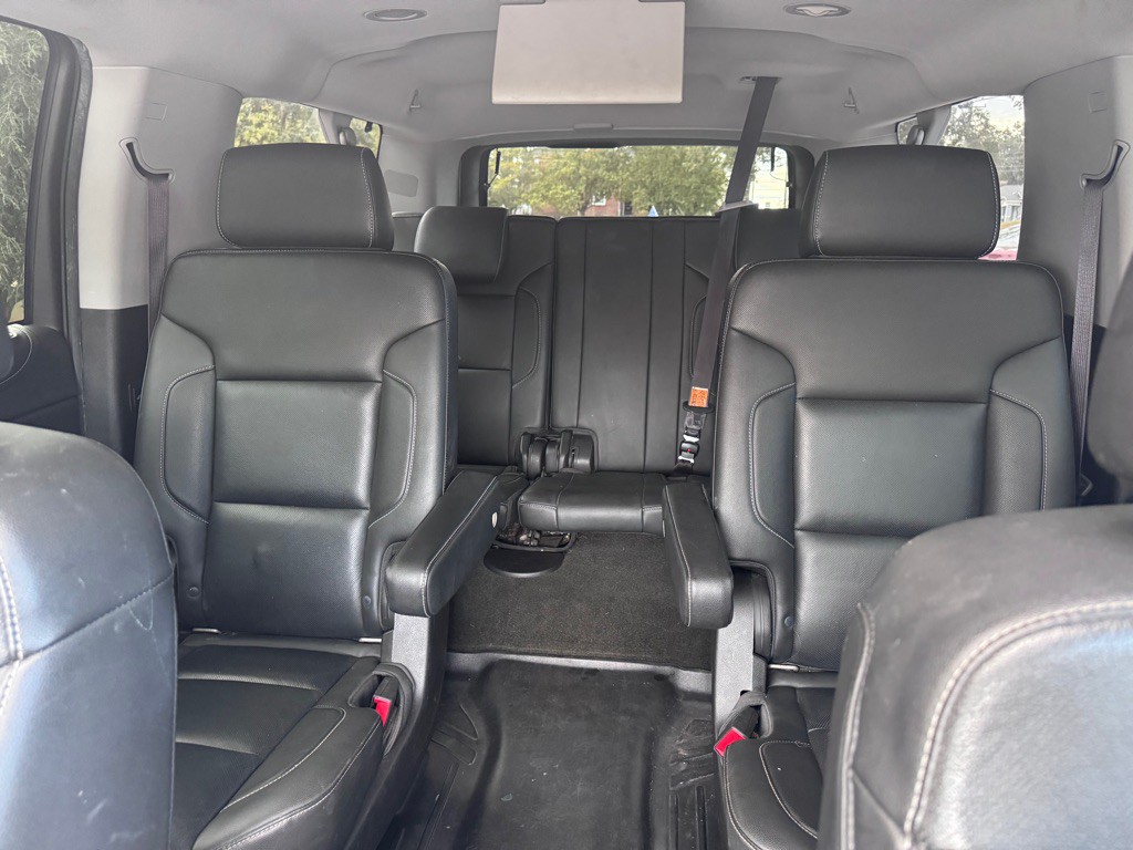 2017 Chevrolet Suburban Image 18