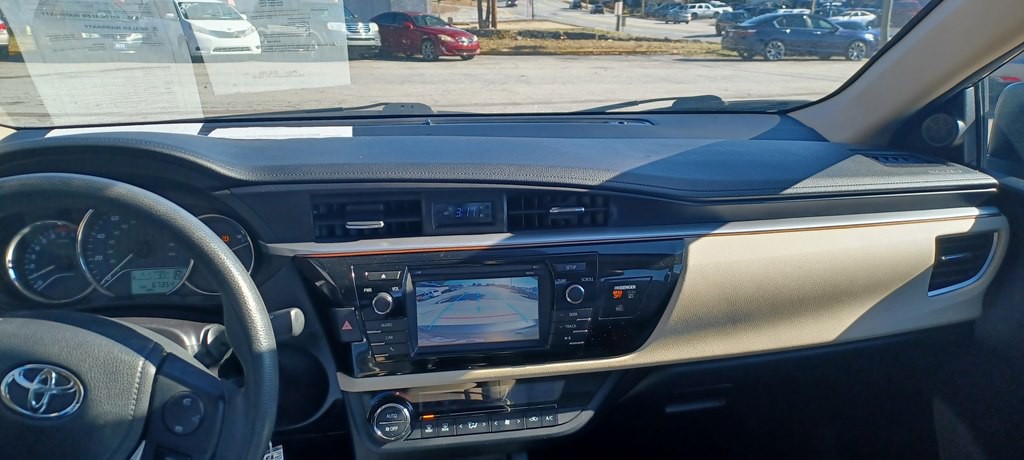 2015 Toyota Corolla Image 9