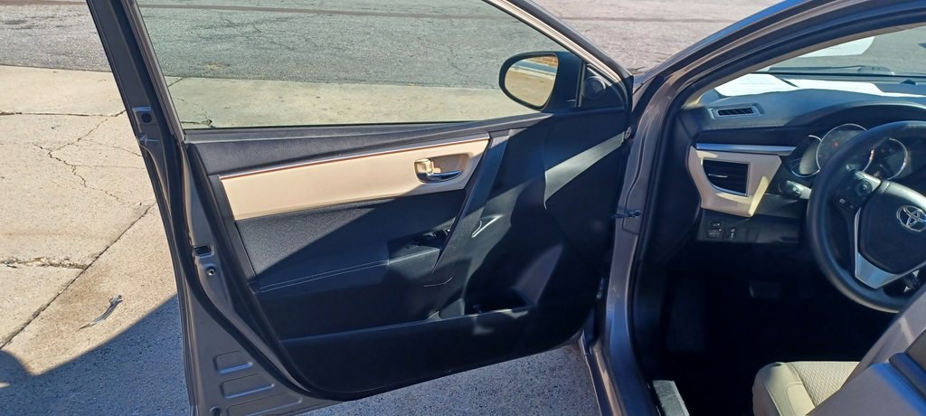 2015 Toyota Corolla Image 10