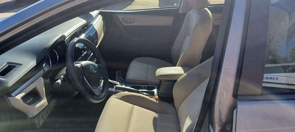 2015 Toyota Corolla Image 11