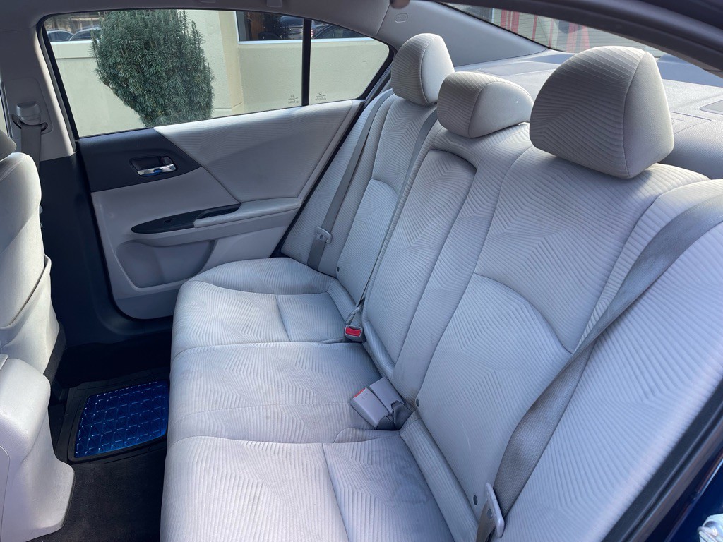 2015 Honda Accord Image 12