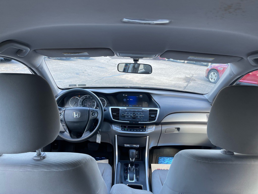 2015 Honda Accord Image 14