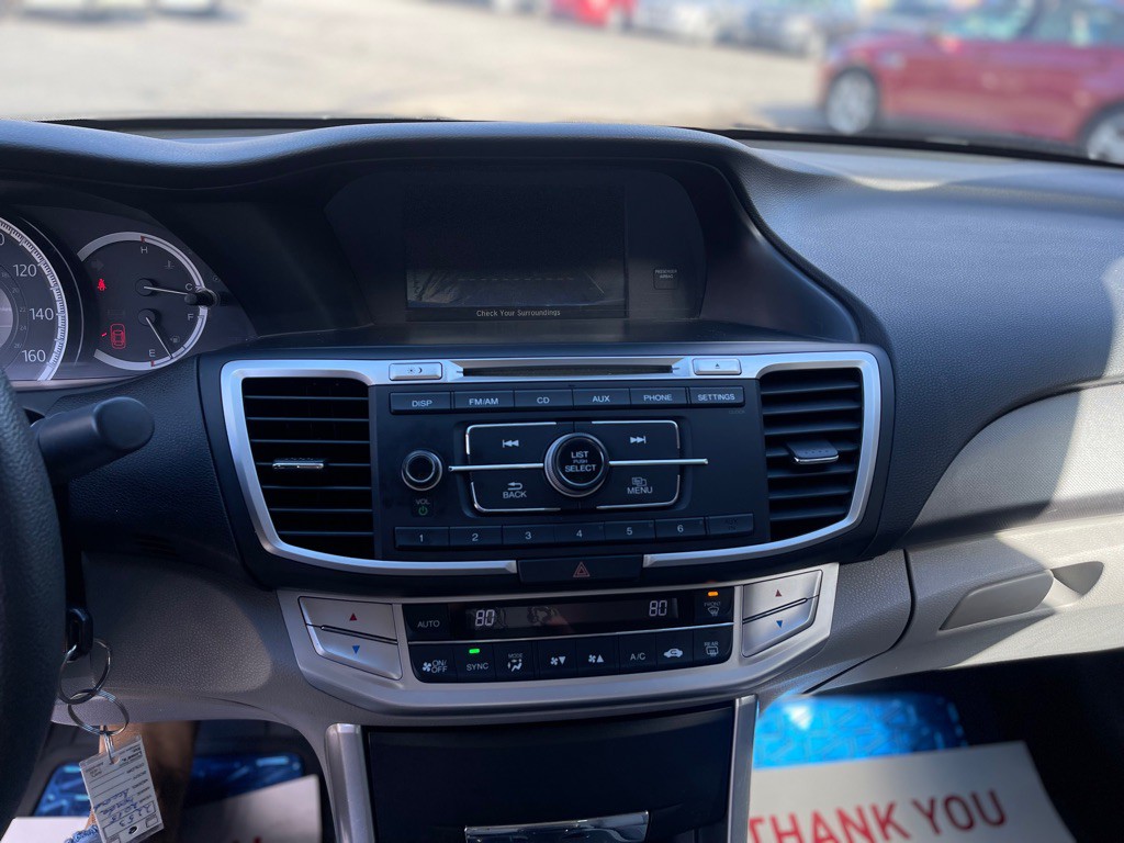 2015 Honda Accord Image 31