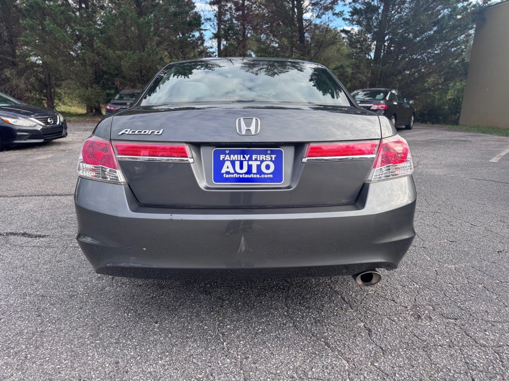 2012 Honda Accord Image 4