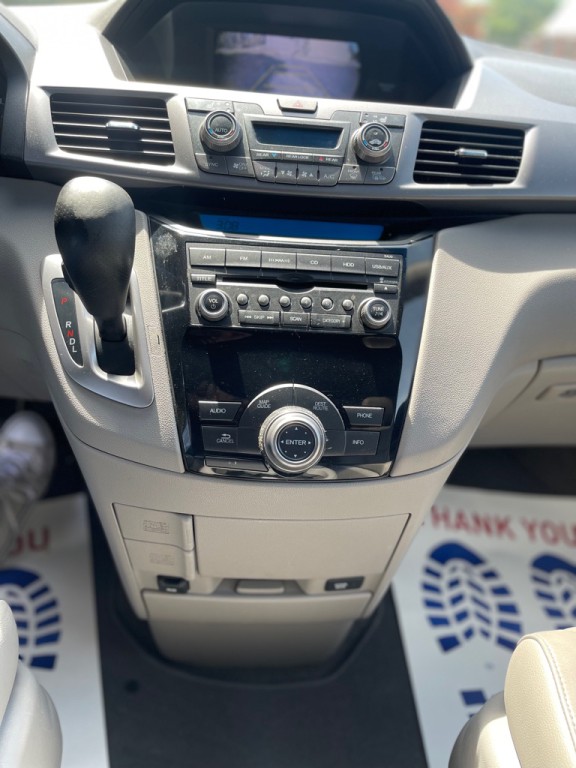 2011 Honda Odyssey Image 10