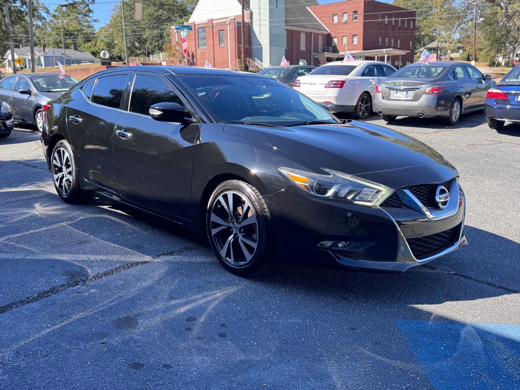 2017 Nissan Maxima Image 3
