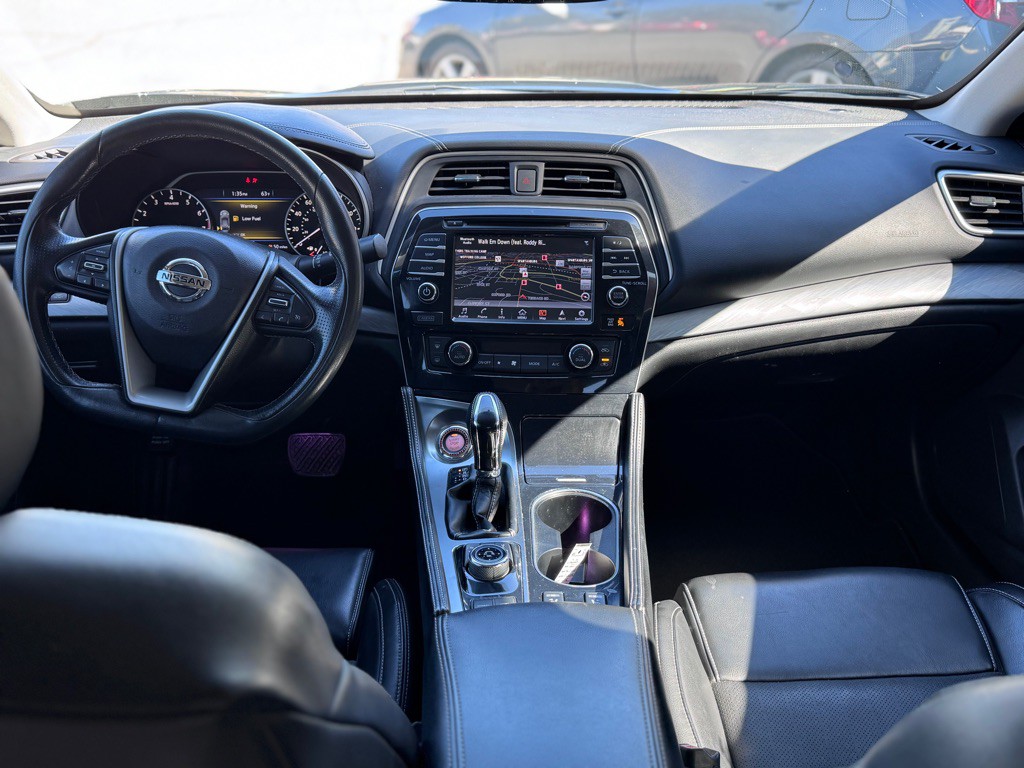 2017 Nissan Maxima Image 5