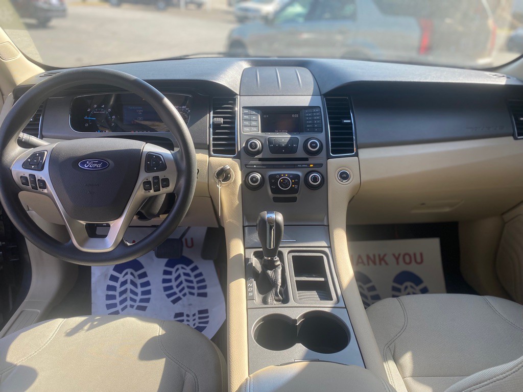 2016 Ford Taurus Image 21