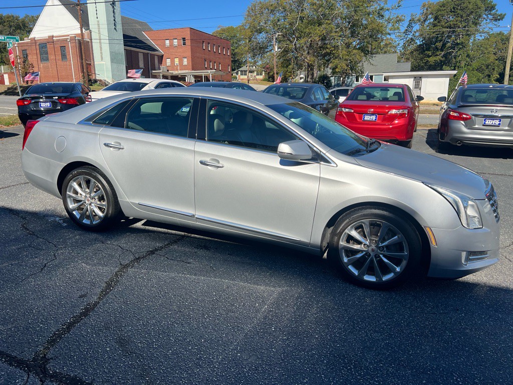 2013 Cadillac XTS Image 8