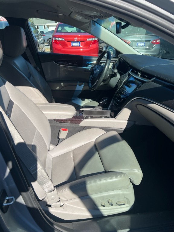 2013 Cadillac XTS Image 17