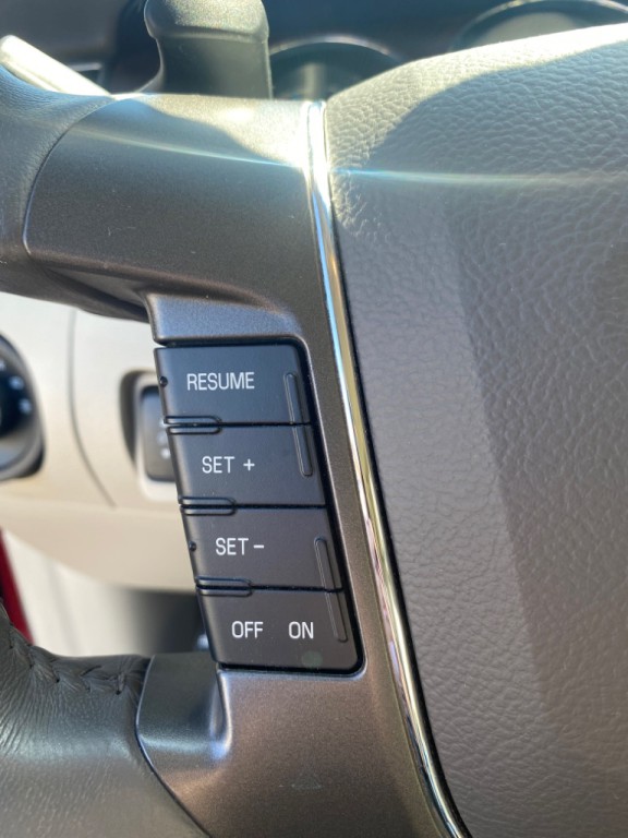 2012 Ford Taurus Image 11