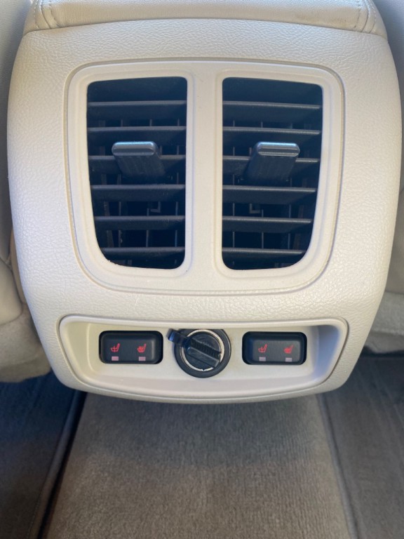 2012 Ford Taurus Image 19