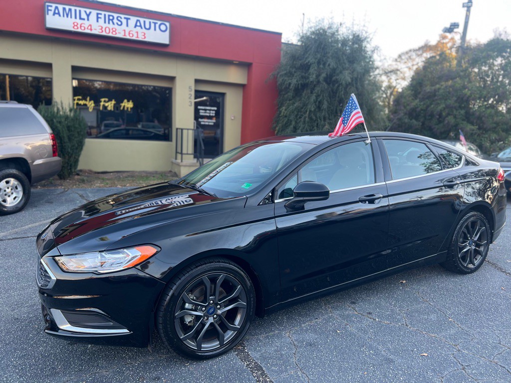 2017 Ford Fusion Image 1