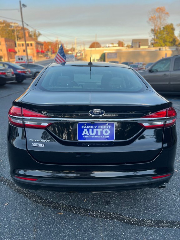 2017 Ford Fusion Image 4