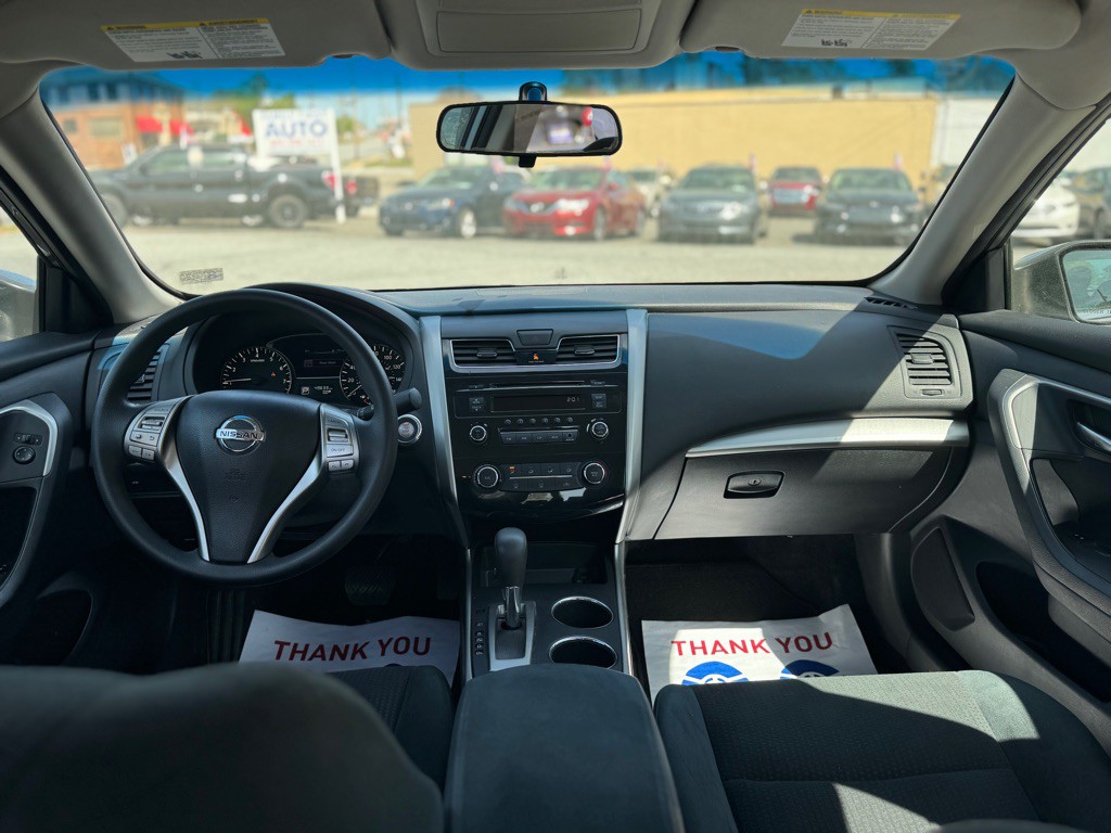 2015 Nissan Altima Image 6