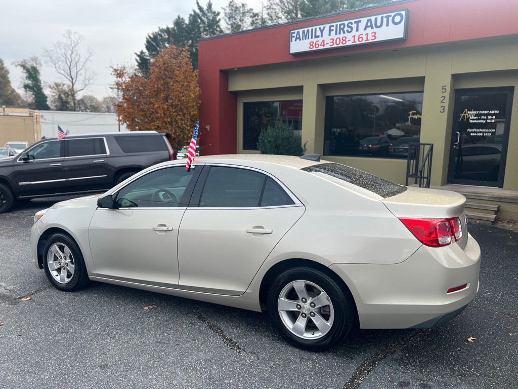 2015 Chevrolet Malibu Image 3