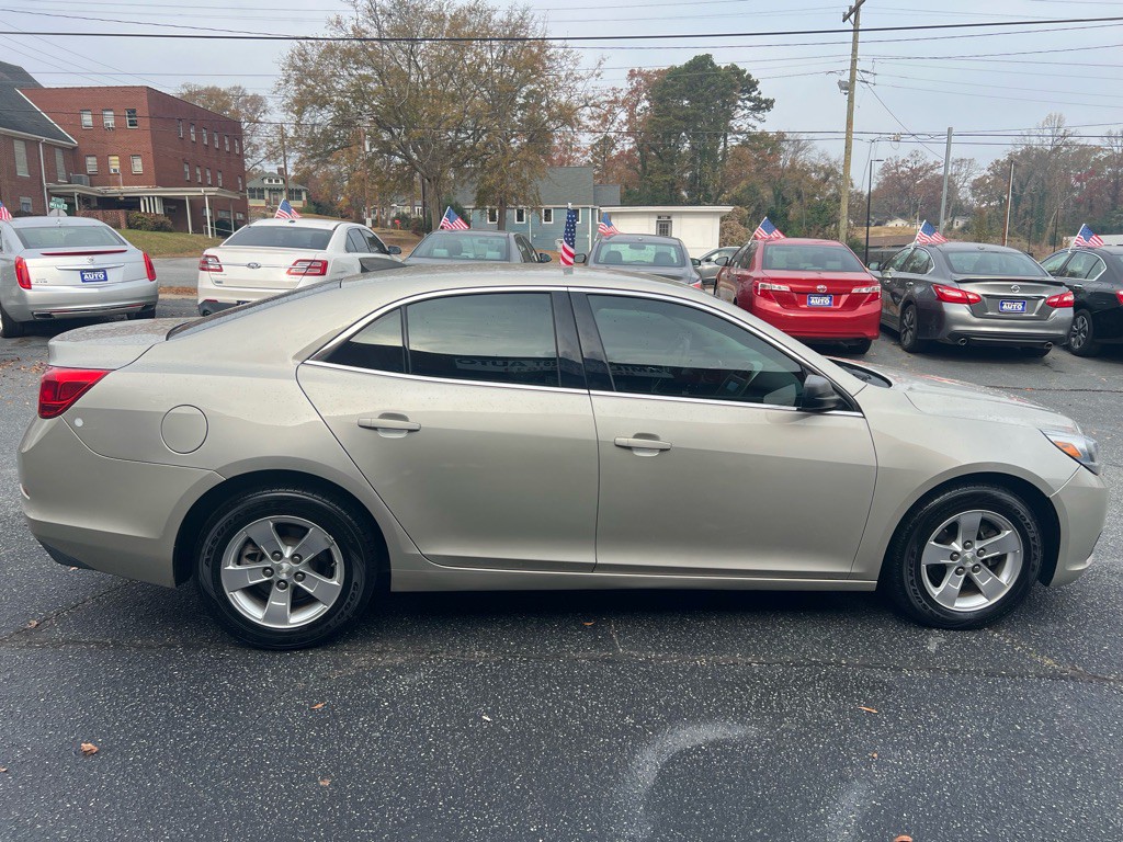 2015 Chevrolet Malibu Image 6