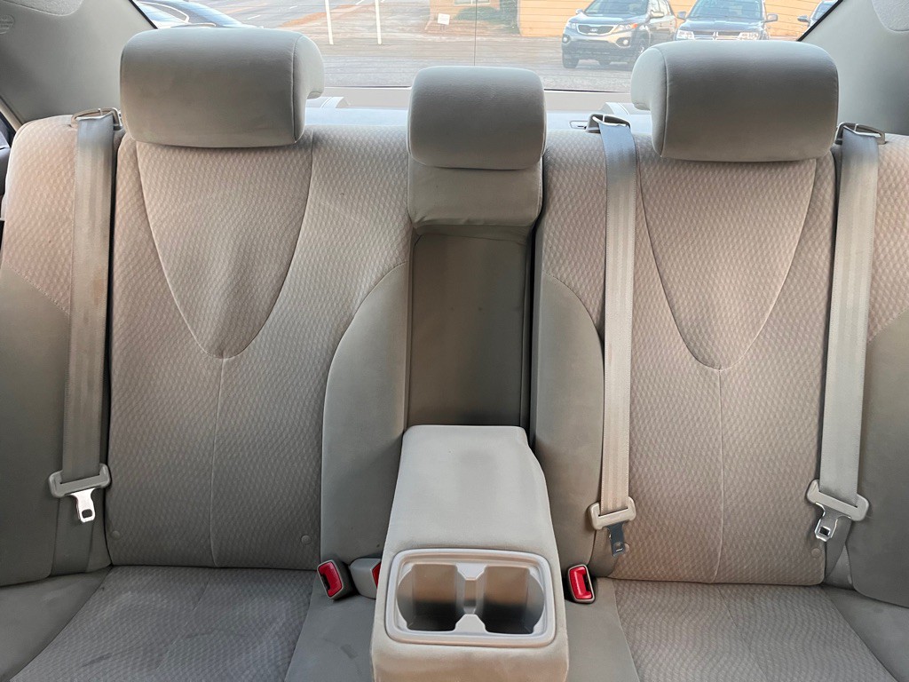 2011 Toyota Camry Image 11