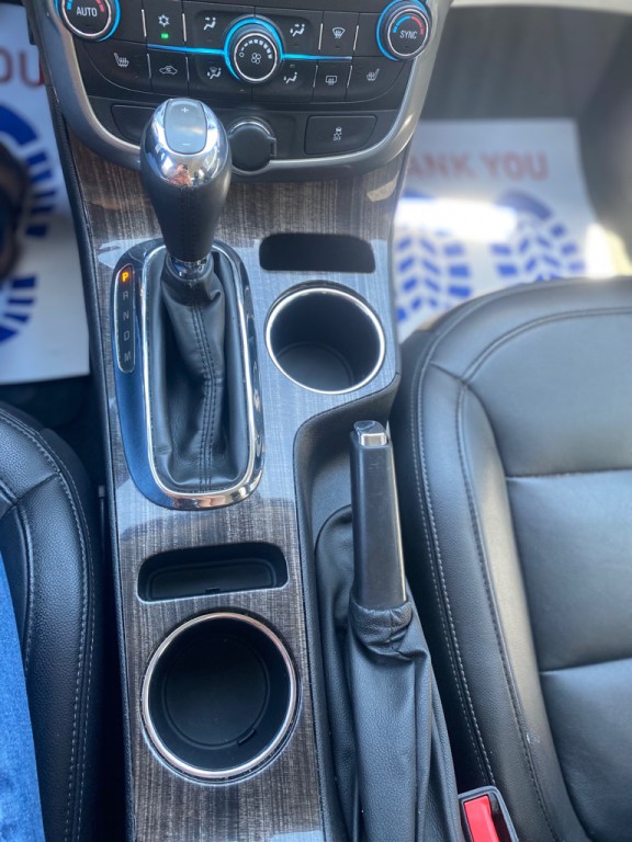 2016 Chevrolet Malibu Image 13