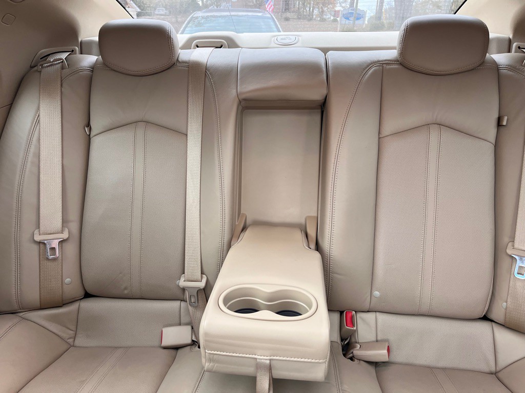 2011 Cadillac CTS Image 10