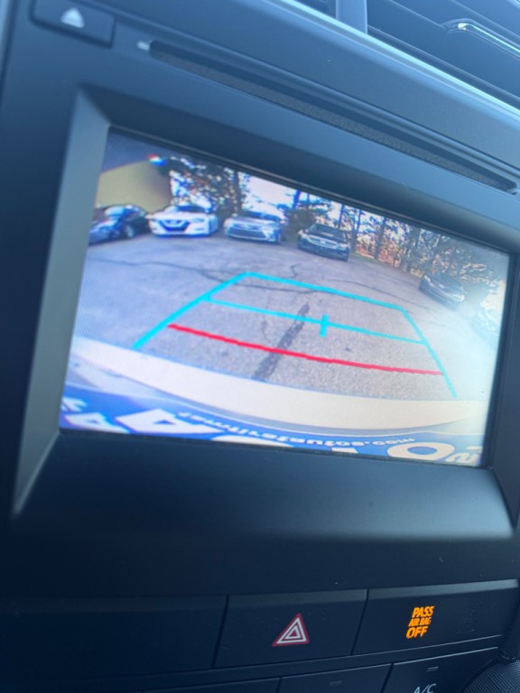 2016 Toyota Camry Image 10