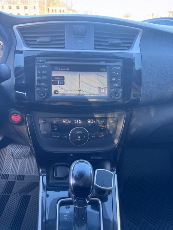 2017 Nissan Sentra Image 7