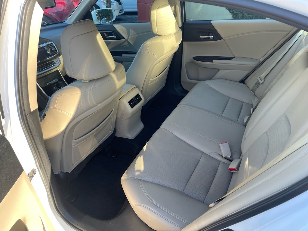 2014 Honda Accord Image 11