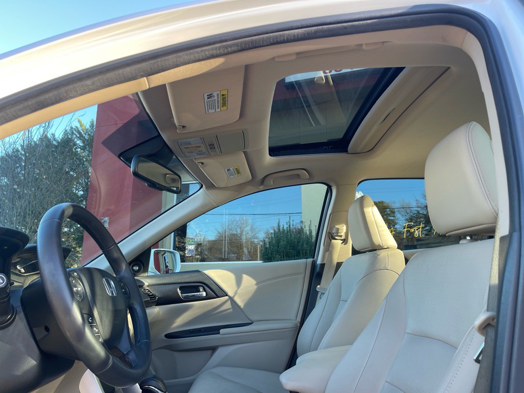 2014 Honda Accord Image 18