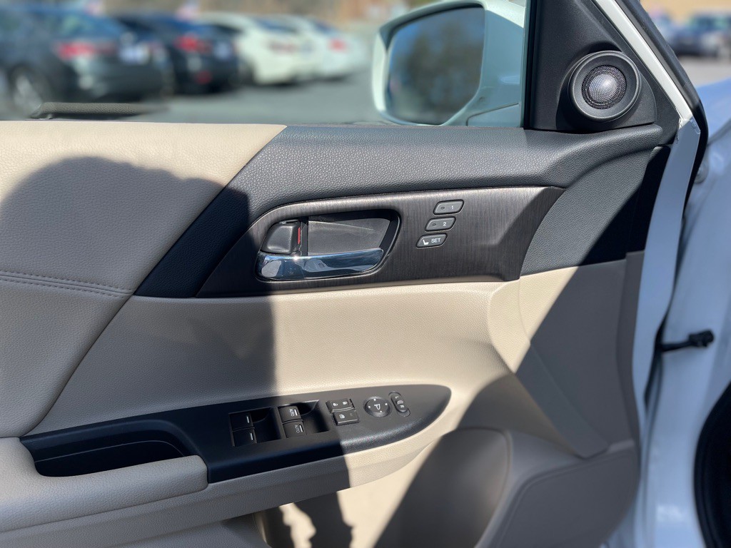 2014 Honda Accord Image 56