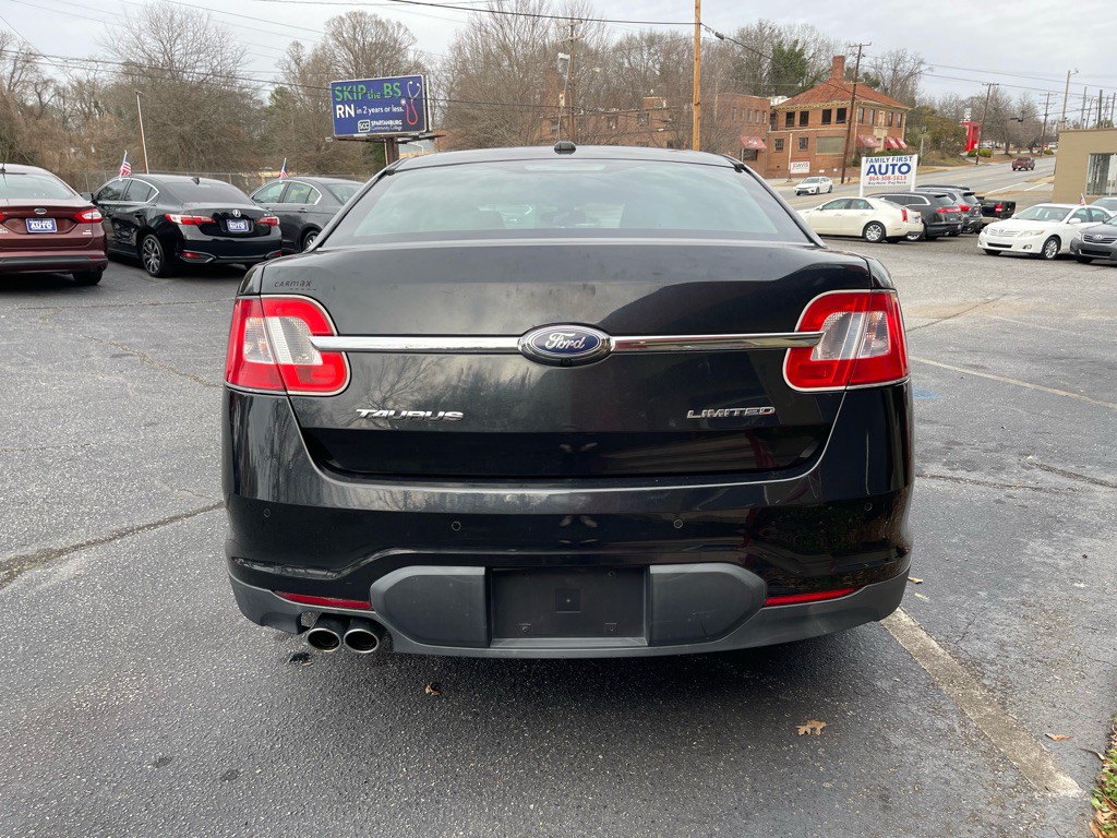 2011 Ford Taurus Image 6