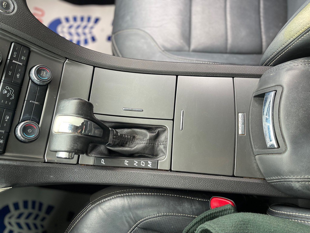 2011 Ford Taurus Image 21