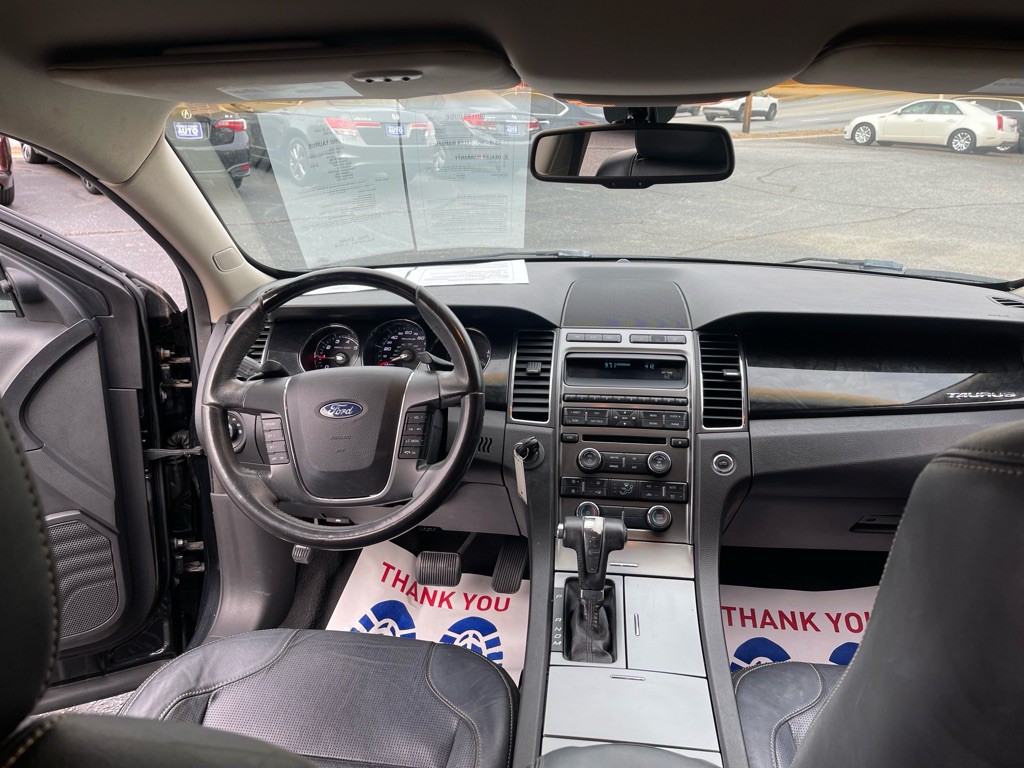 2011 Ford Taurus Image 25