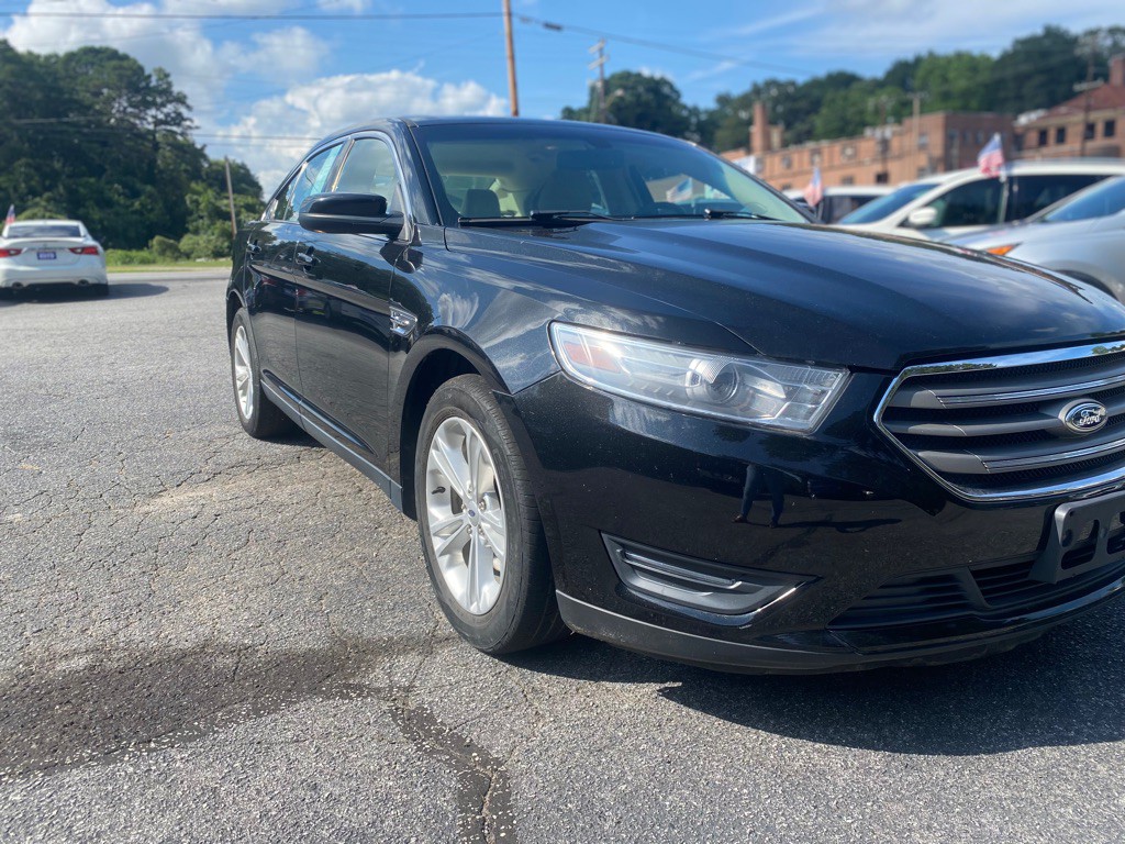 2014 Ford Taurus Image 3