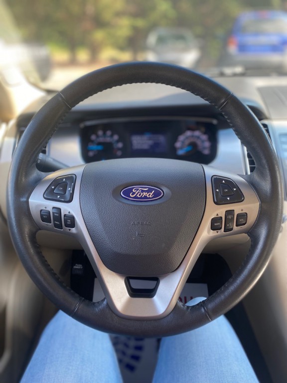 2014 Ford Taurus Image 7