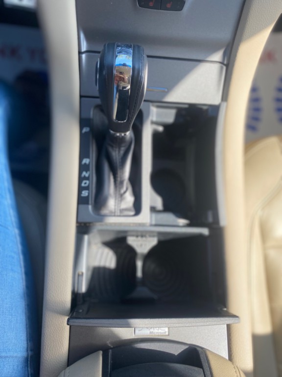 2014 Ford Taurus Image 12