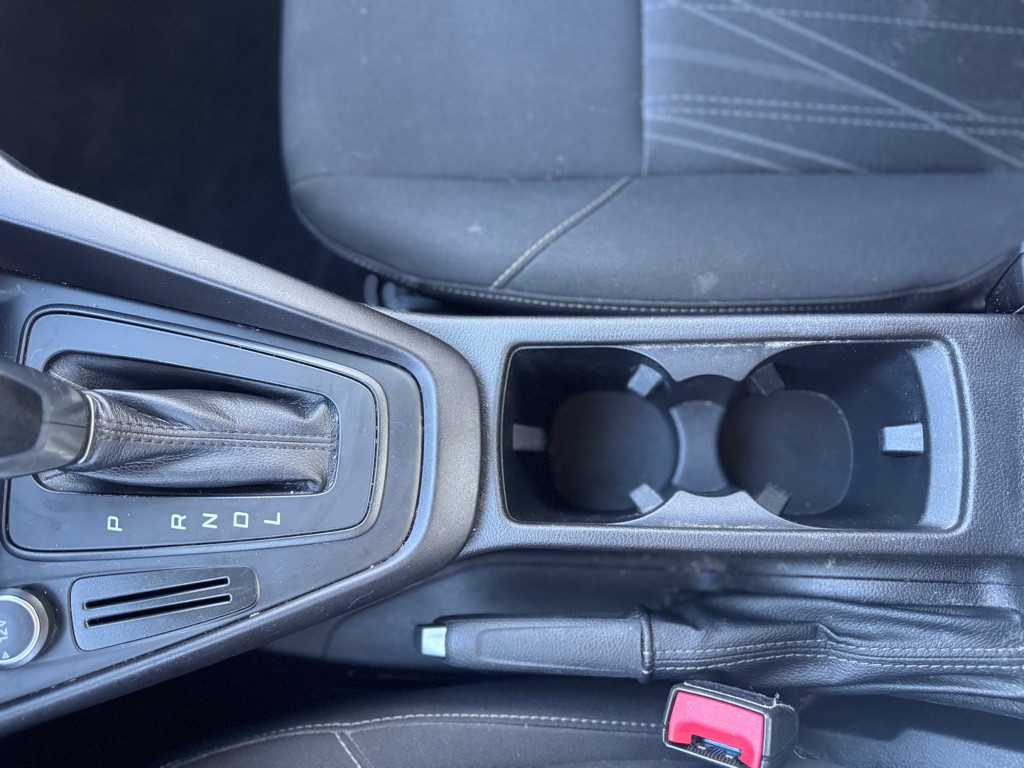 2017 Ford Focus Image 12