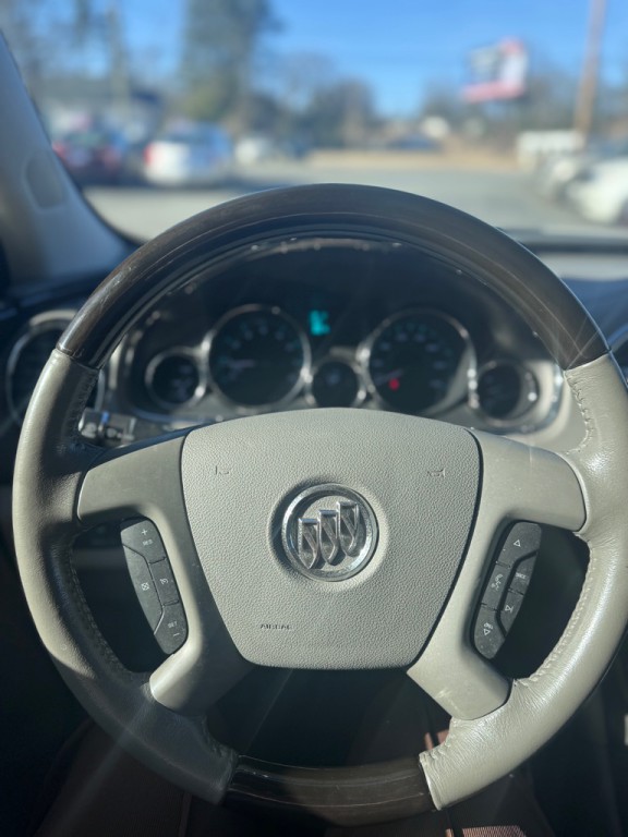 2015 Buick Enclave Image 8