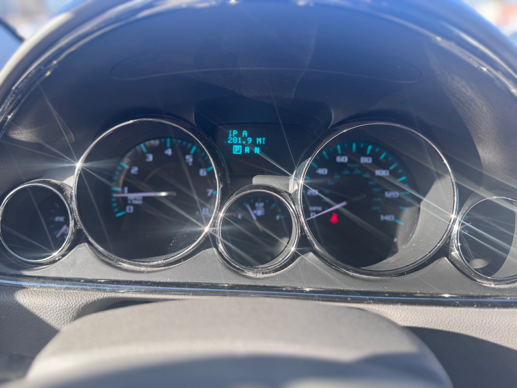 2015 Buick Enclave Image 9