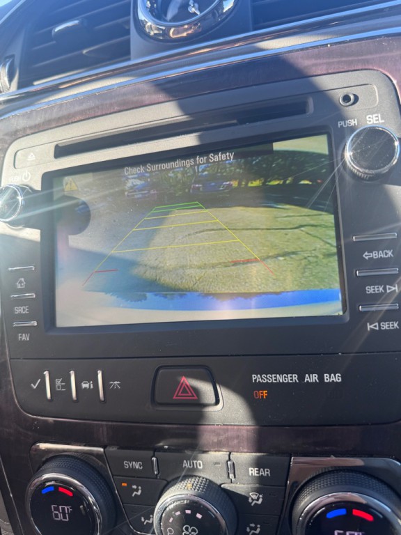 2015 Buick Enclave Image 11