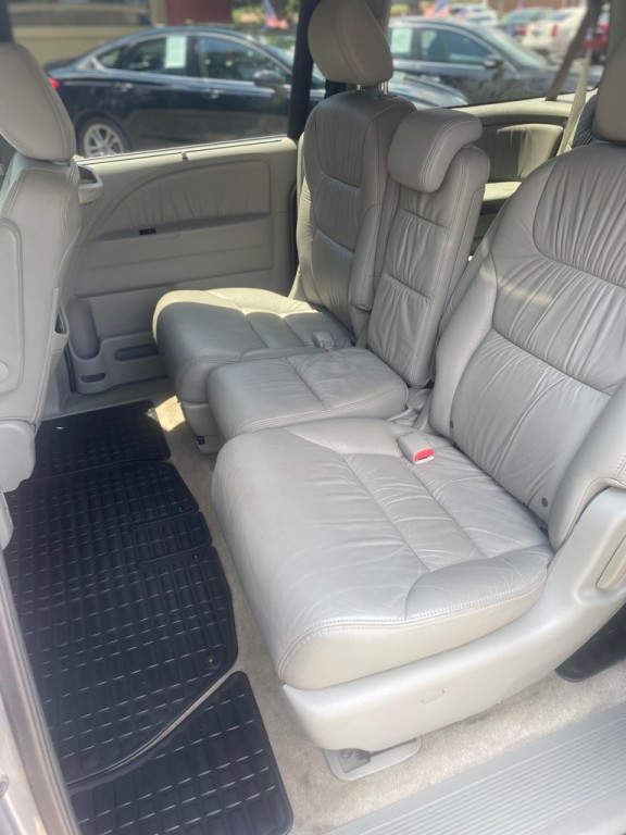 2008 Honda Odyssey Image 6