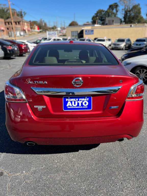 2014 Nissan Altima Image 3