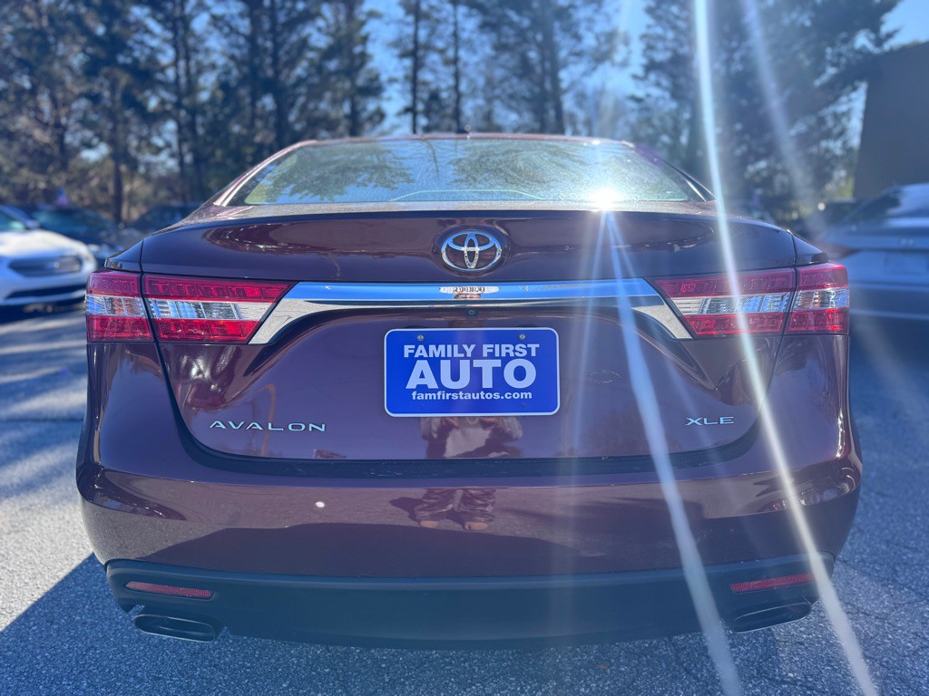 2014 Toyota Avalon Image 4