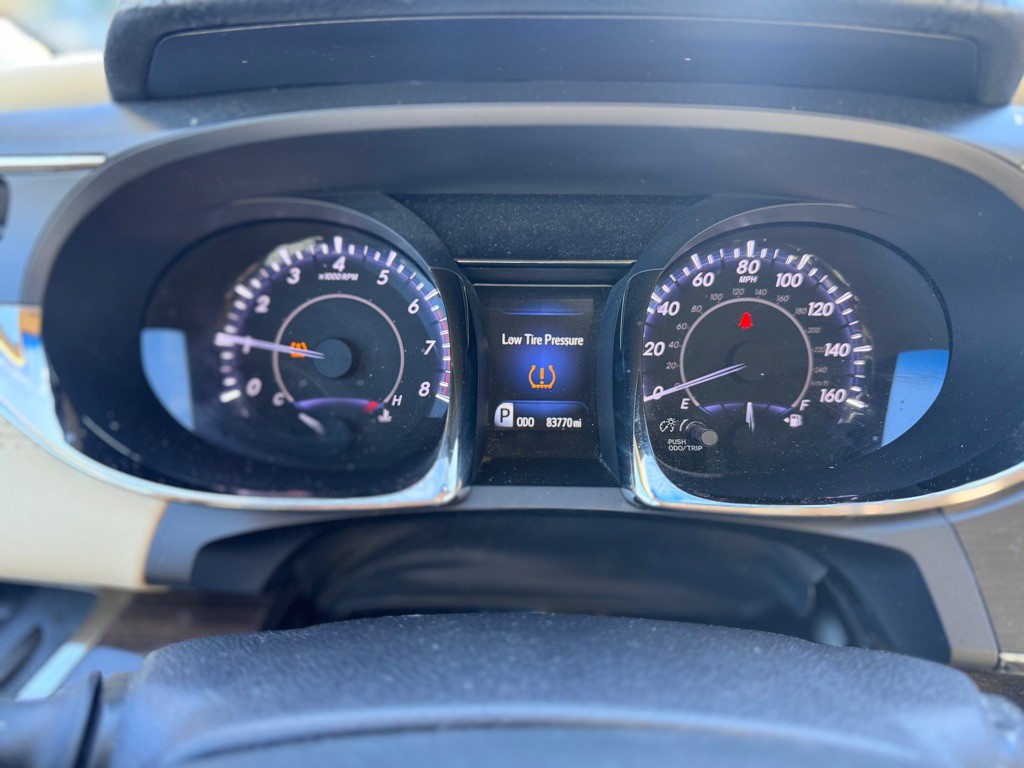 2014 Toyota Avalon Image 7